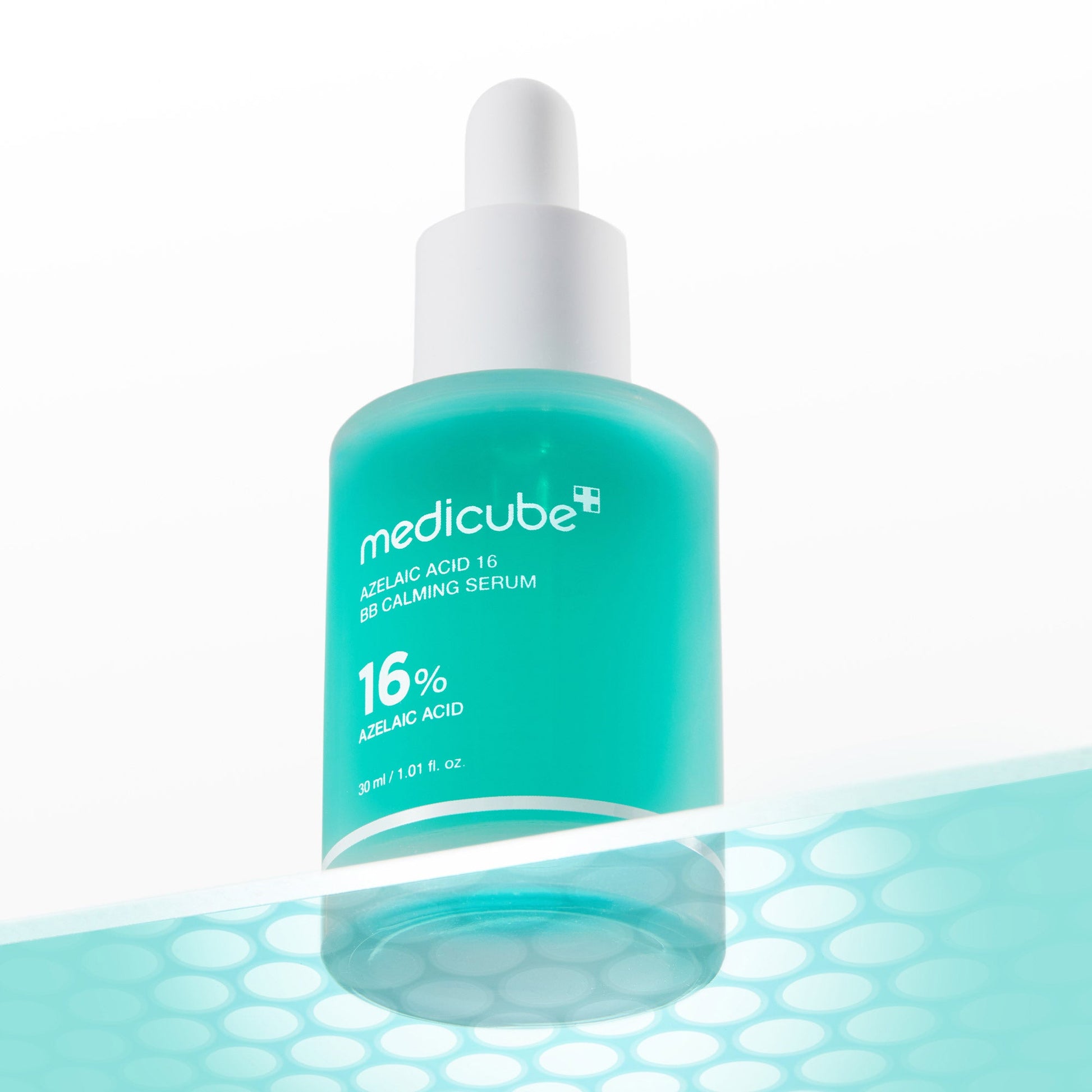azelaic-acid-16-calming-serum-p9 01_b7a77460-867e-4b7c-b079-cfd94c5ff15c.jpg
