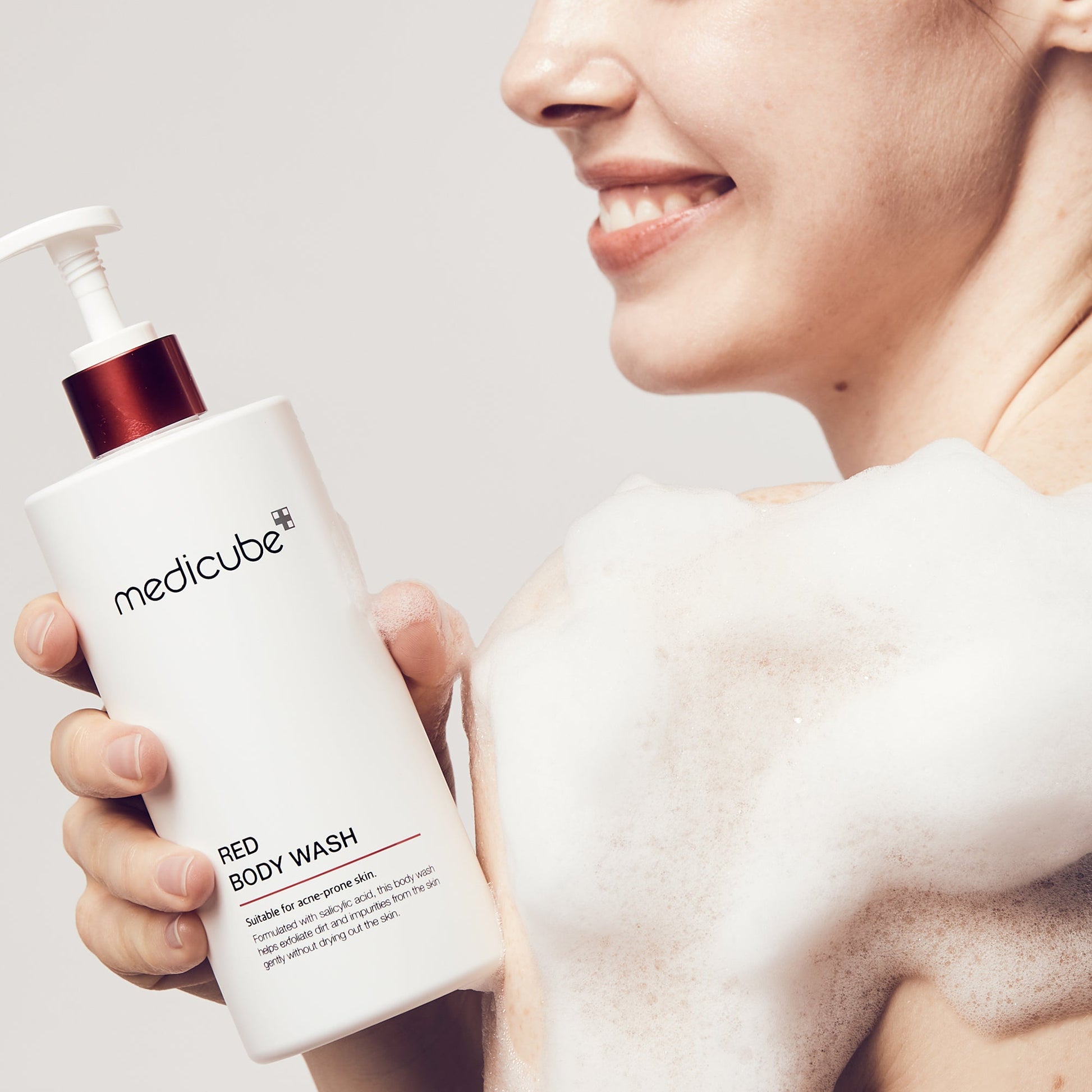 red-body-wash-a6 03_e48a37a3-851d-41fd-9823-7bc90ef11ff6.jpg